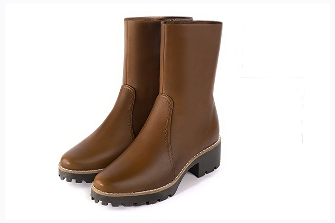 Caramel brown women's booties, with a zip on the inside. Round toe. Low rubber soles - Florence KOOIJMAN